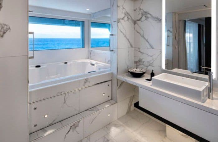 Celebrity Cruises - Celebrity Edge - Penthouse Bathroom.jpg